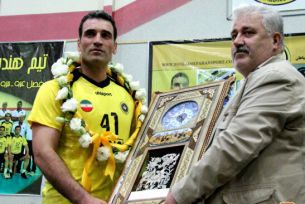 پیام تبریک سید حسن افتخاری به مجید رحیمی زاده