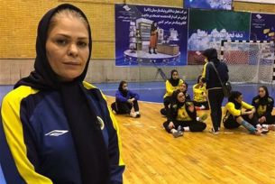 پیروزی دختران هندبال سپاهان مقابل پرسپولیس