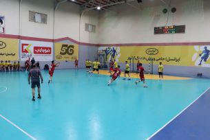 پایان روز نخست مسابقات هندبال جوانان ایران در اصفهان