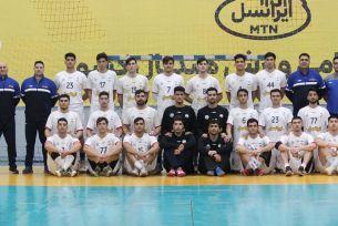 پیروزی تیم ملی هندبال جوانان مقابل پرواز هوانیروز اصفهان
