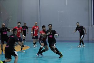 صدرنشینی سپاهان همچنان ادامه دارد