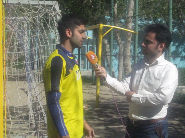تمرینات تیم ملی هندبال ساحلی در زمین ناژوان اصفهان