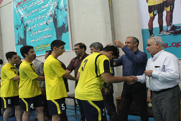 تورنمنت هندبال نوجوانان به مناسبت روز خبرنگار به میزبانی اصفهان