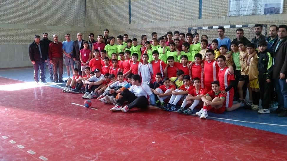 مسابقات هندبال نونهالان در فلاورجان