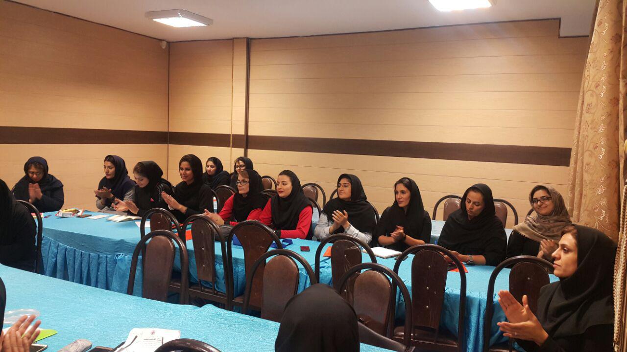 آغاز مسابقات هندبال دختر کشور در اصفهان