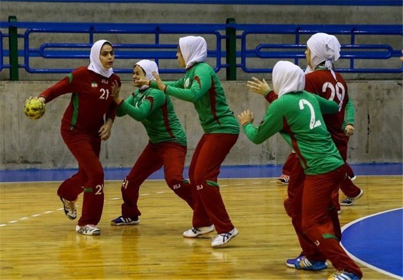 مسابقات هندبال دختران به مناسبت روز مقاومت اسلامی