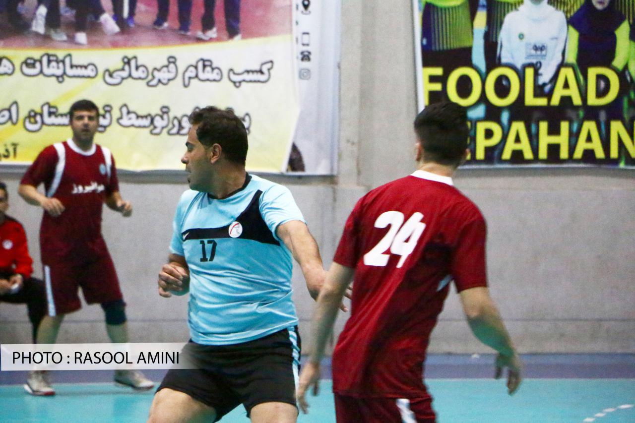 پیروزی پرواز اصفهان مقابل هندبال خمینی شهر