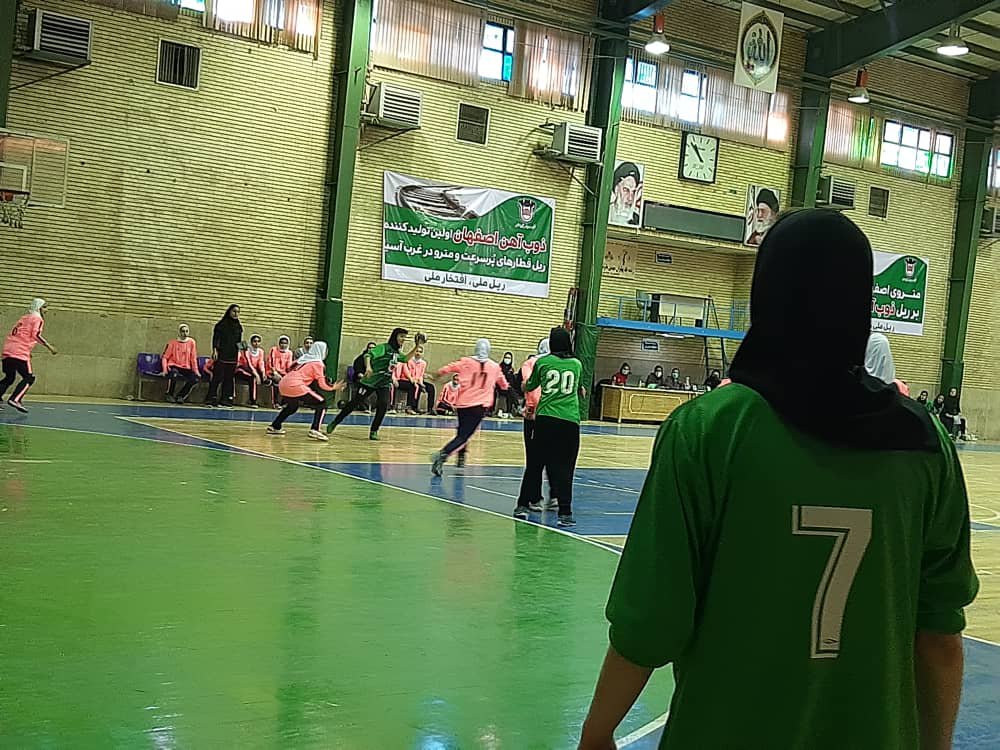 آغاز مسابقات هندبال جوانان دختر کشور در اصفهان