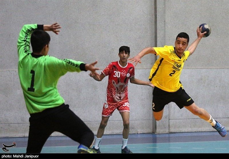 صعود تیم های سپاهان و ذوب آهن به مرحله حذفی هندبال نوجوانان ایران