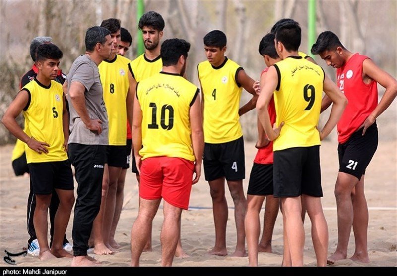 اصفهان قهرمان هندبال ساحلی "جام شهدای هوانیروز" شد