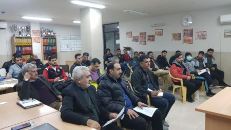 آغاز مسابقات هندبال جوانان پسر کشور به میزبانی اصفهان