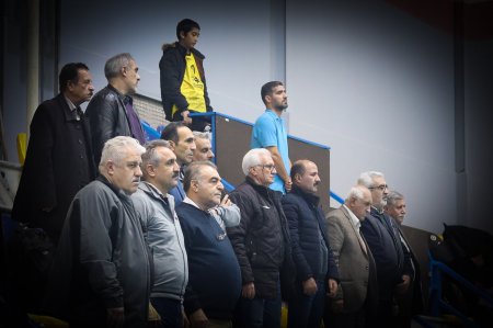 تصاویری از افتتاحیه مسابقات هندبال جوانان پسر باشگاه‌های کشور در اصفهان