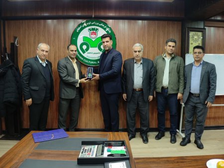 گزارشی کامل از حضور رئیس فدراسیون هندبال در اصفهان