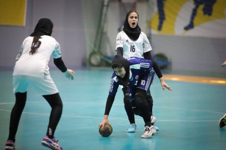 گزارش تصویری روز پایانی مسابقات هندبال نوجوانان دختر کشور به میزبانی اصفهان