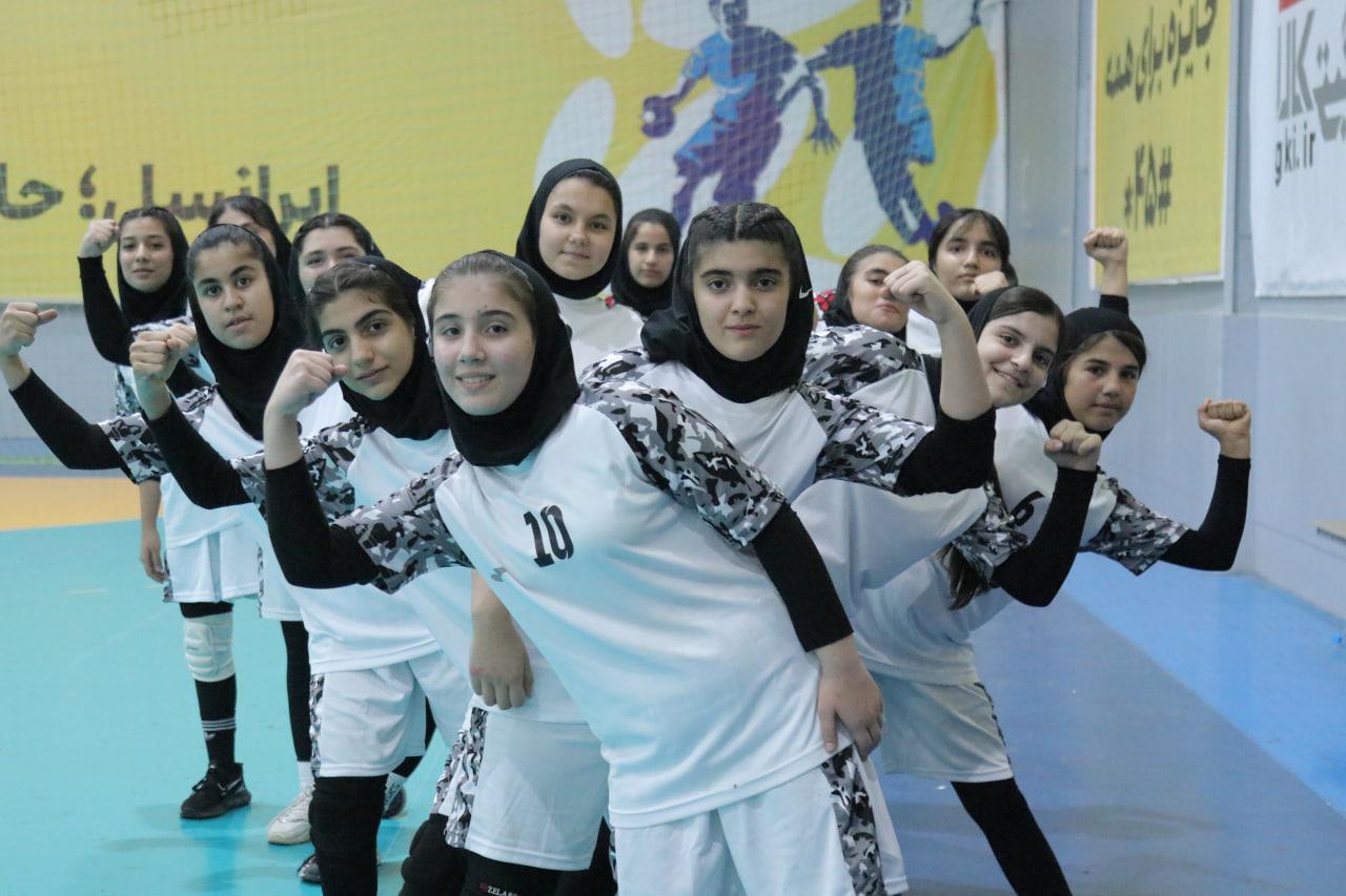 پایان مرحله نخست هندبال دختران در اصفهان