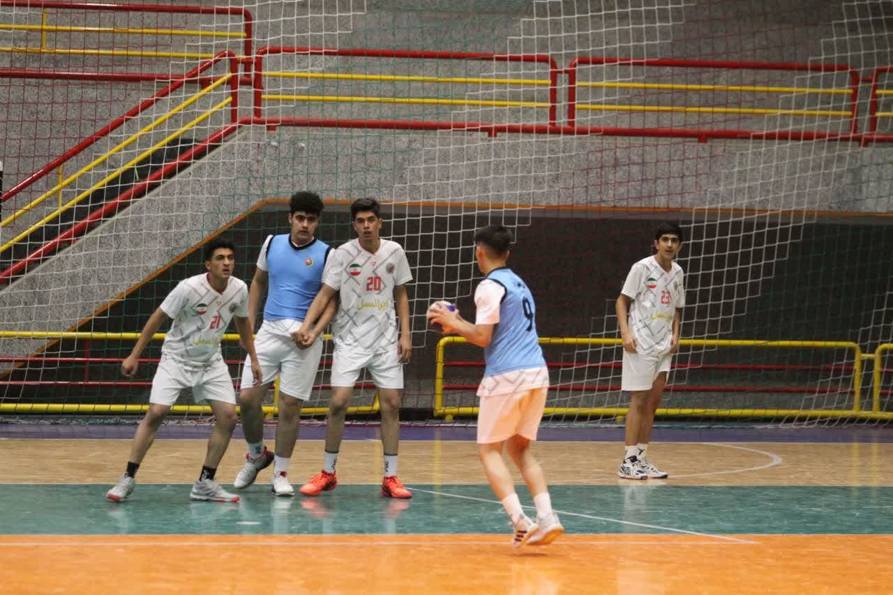 گزارش تصویری  اردوی تیم ملی هندبال نونهالان ایران به میزبانی دولت‌آباد