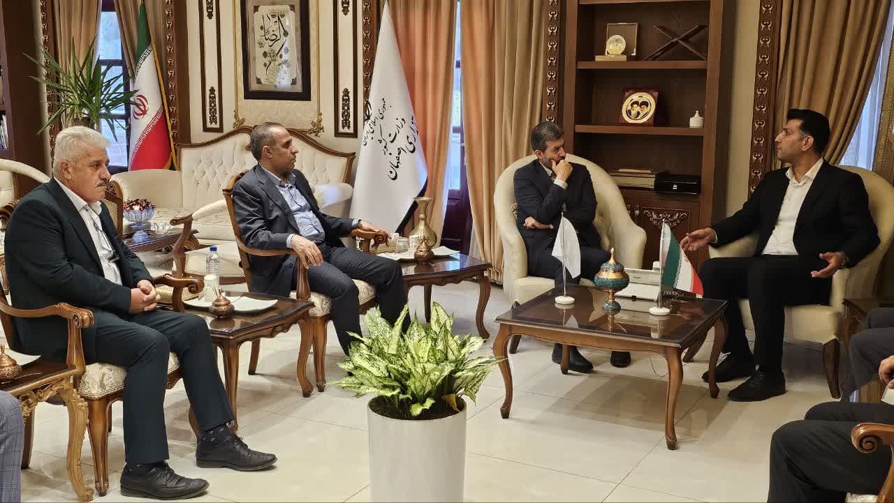 دیدار رئیس فدراسیون هندبال با استاندار اصفهان