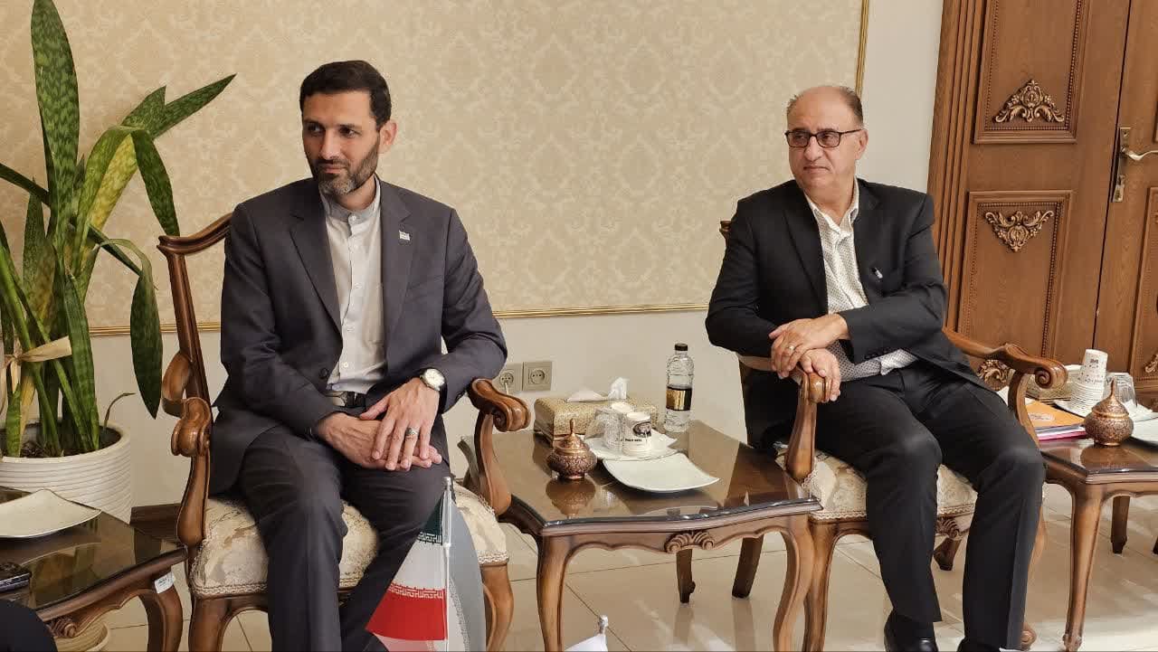 دیدار رئیس فدراسیون هندبال با استاندار اصفهان