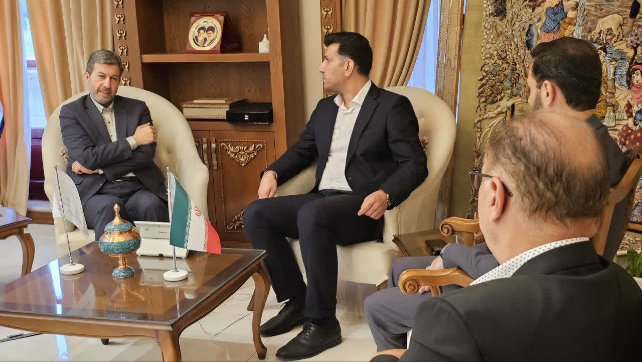 دیدار رئیس فدراسیون هندبال با استاندار اصفهان