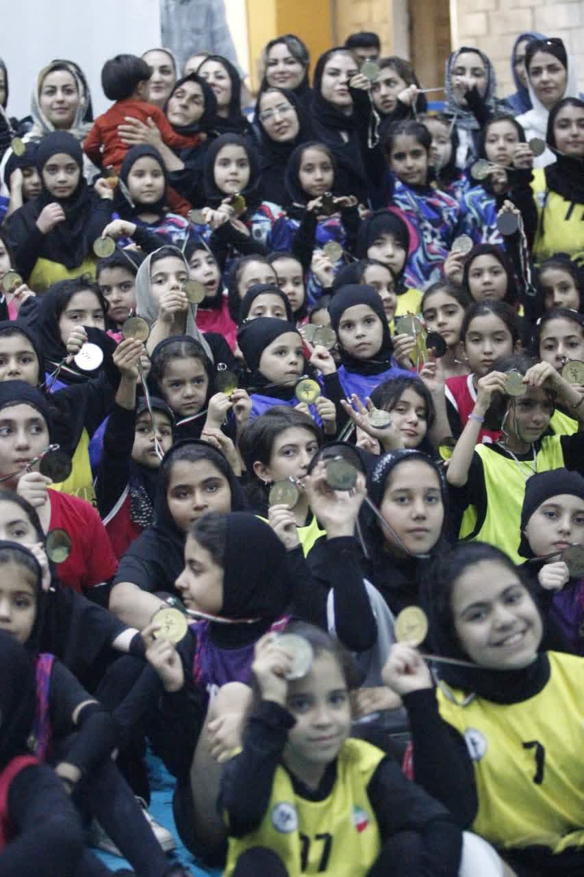جشنواره مینی‌هندبال در اصفهان